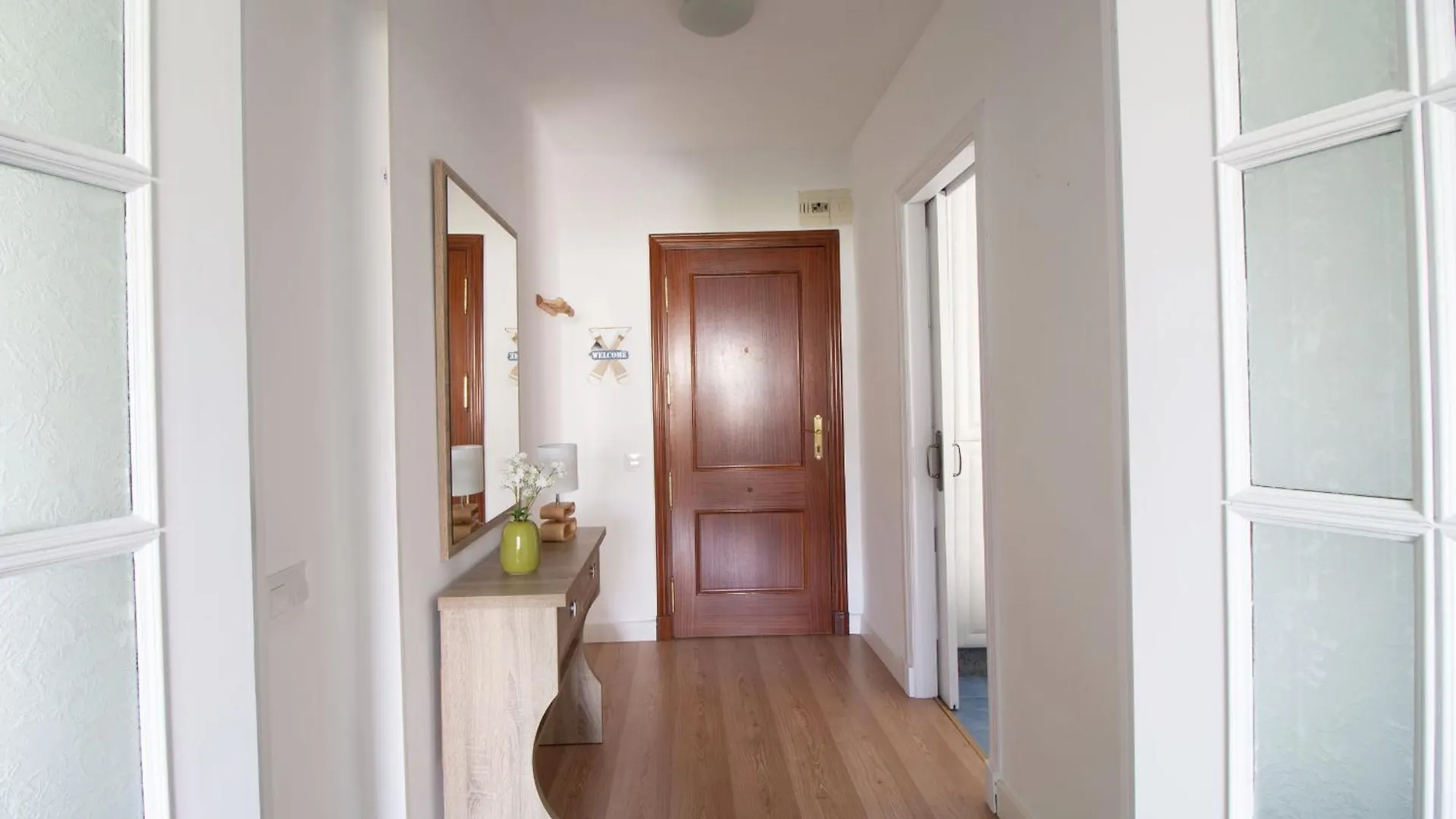 Lightbooking Valdelagrana Nacita El Puerto de Santa Maria Spain
